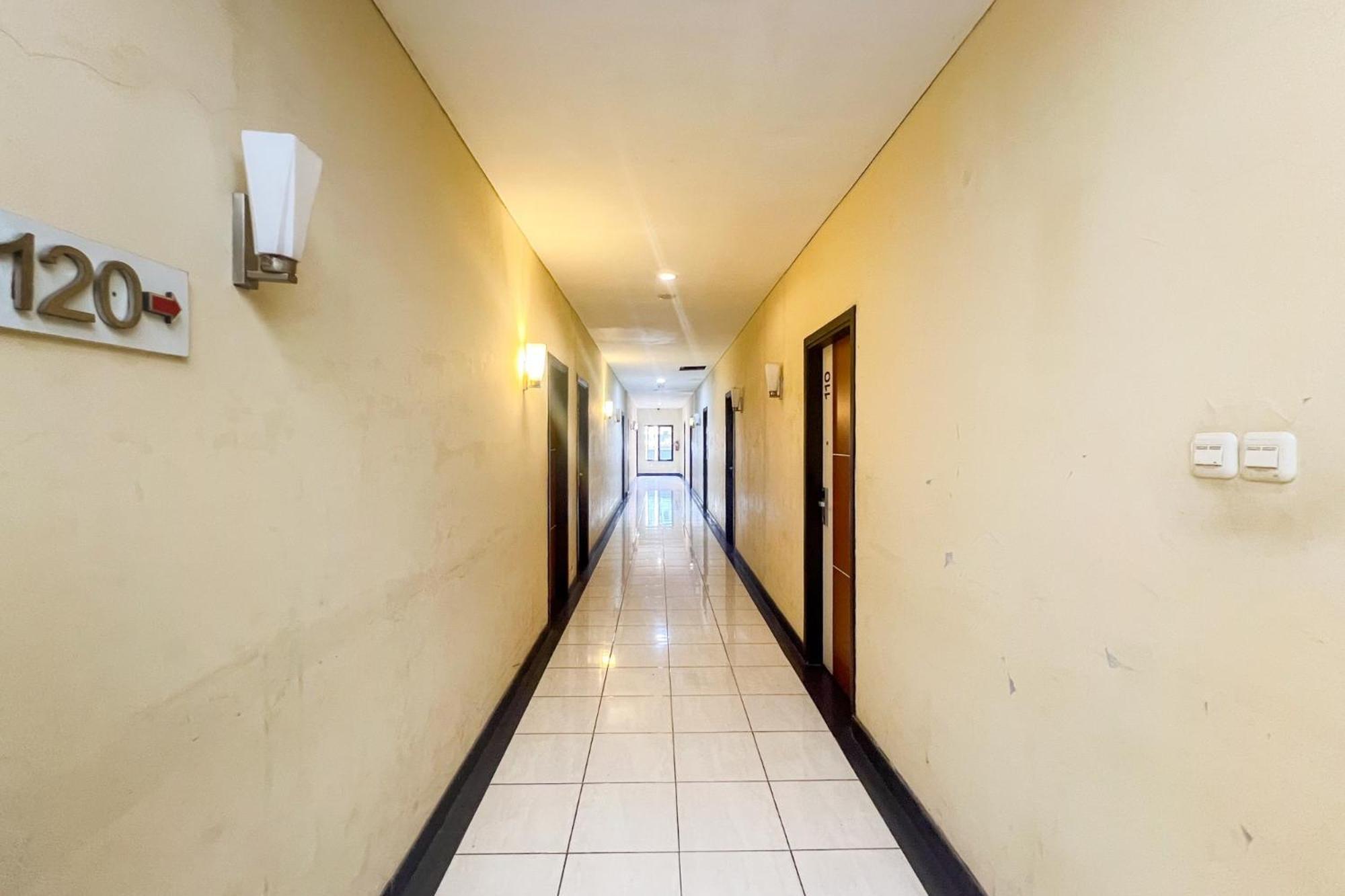 Urbanview Trisula Hotel נקסר מראה חיצוני תמונה
