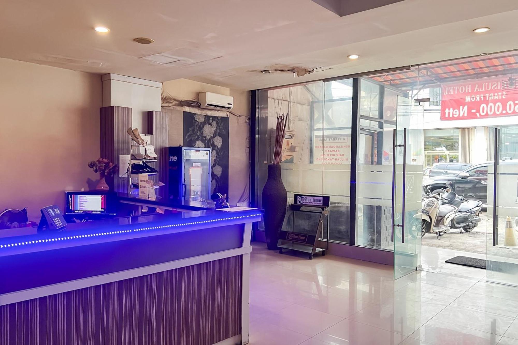 Urbanview Trisula Hotel נקסר מראה חיצוני תמונה