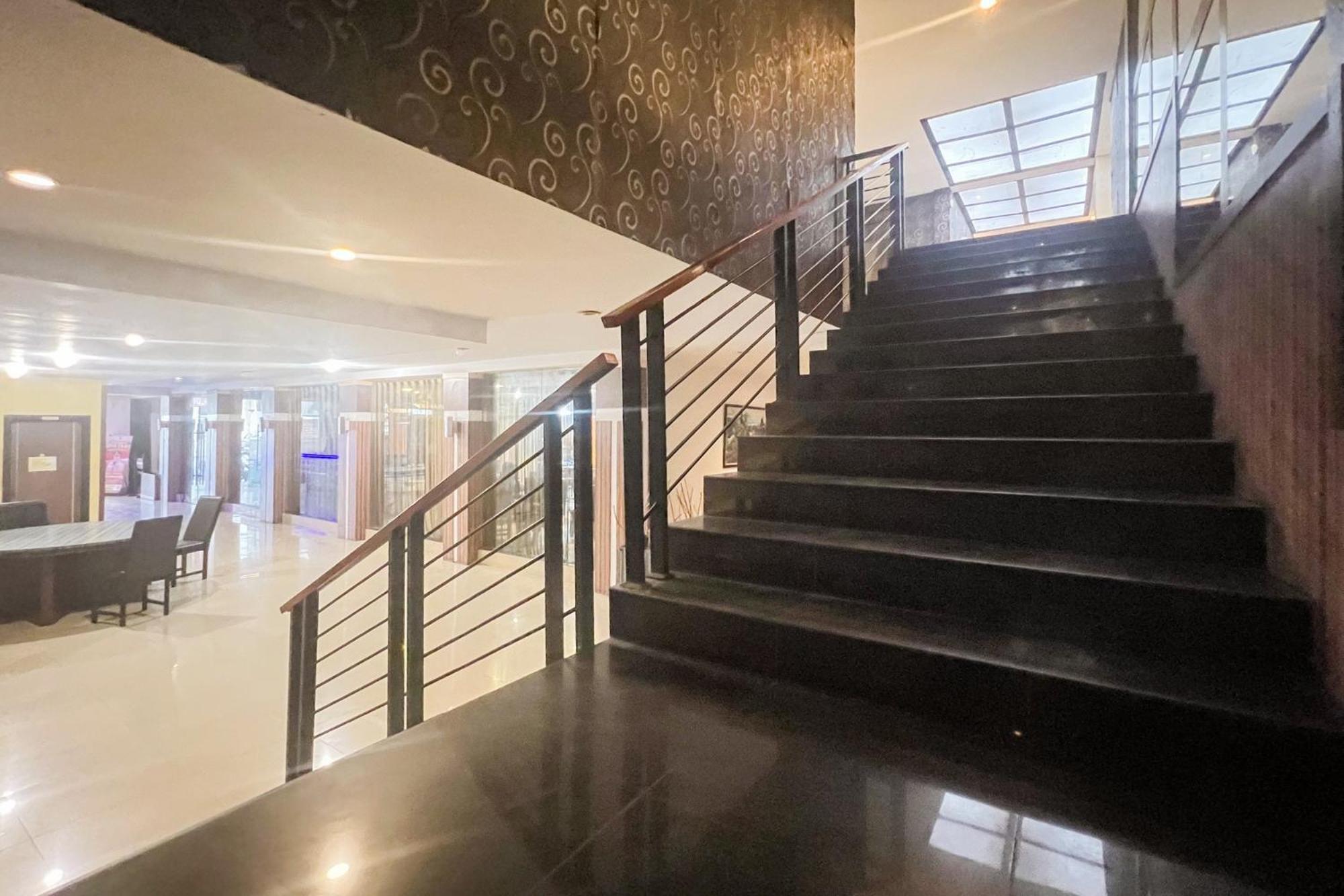 Urbanview Trisula Hotel נקסר מראה חיצוני תמונה