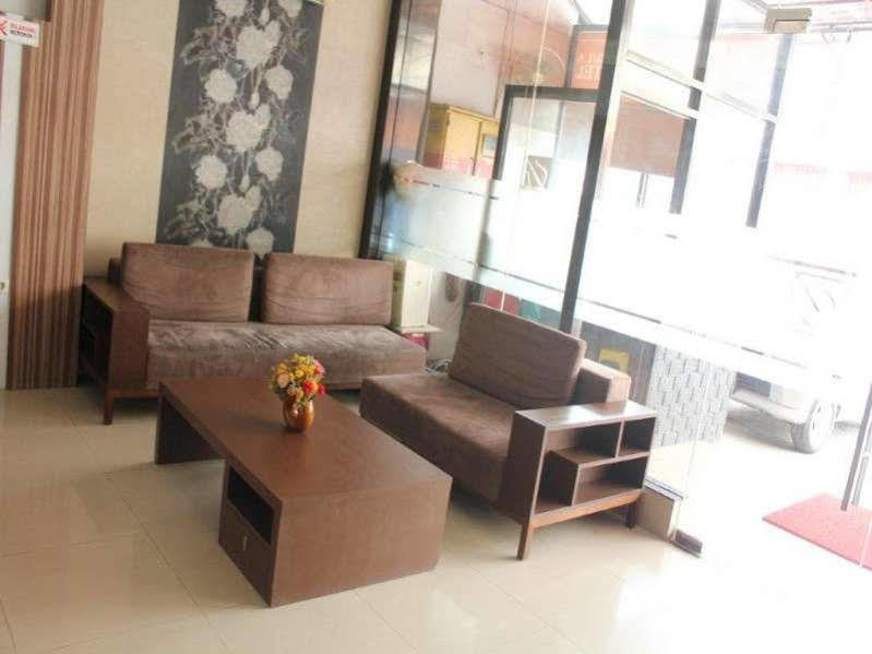 Urbanview Trisula Hotel נקסר מראה חיצוני תמונה